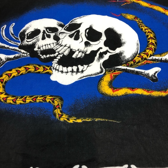 Vintage 1990’s Skull Snakes Bandana made in USA - Picture 8 of 10